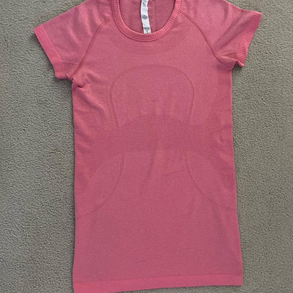 Lululemon Swiftly Tech Shirt